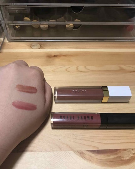 クラッシュドオイル インフューズド グロス/BOBBI BROWN/リップグロスを使ったクチコミ(1枚目)