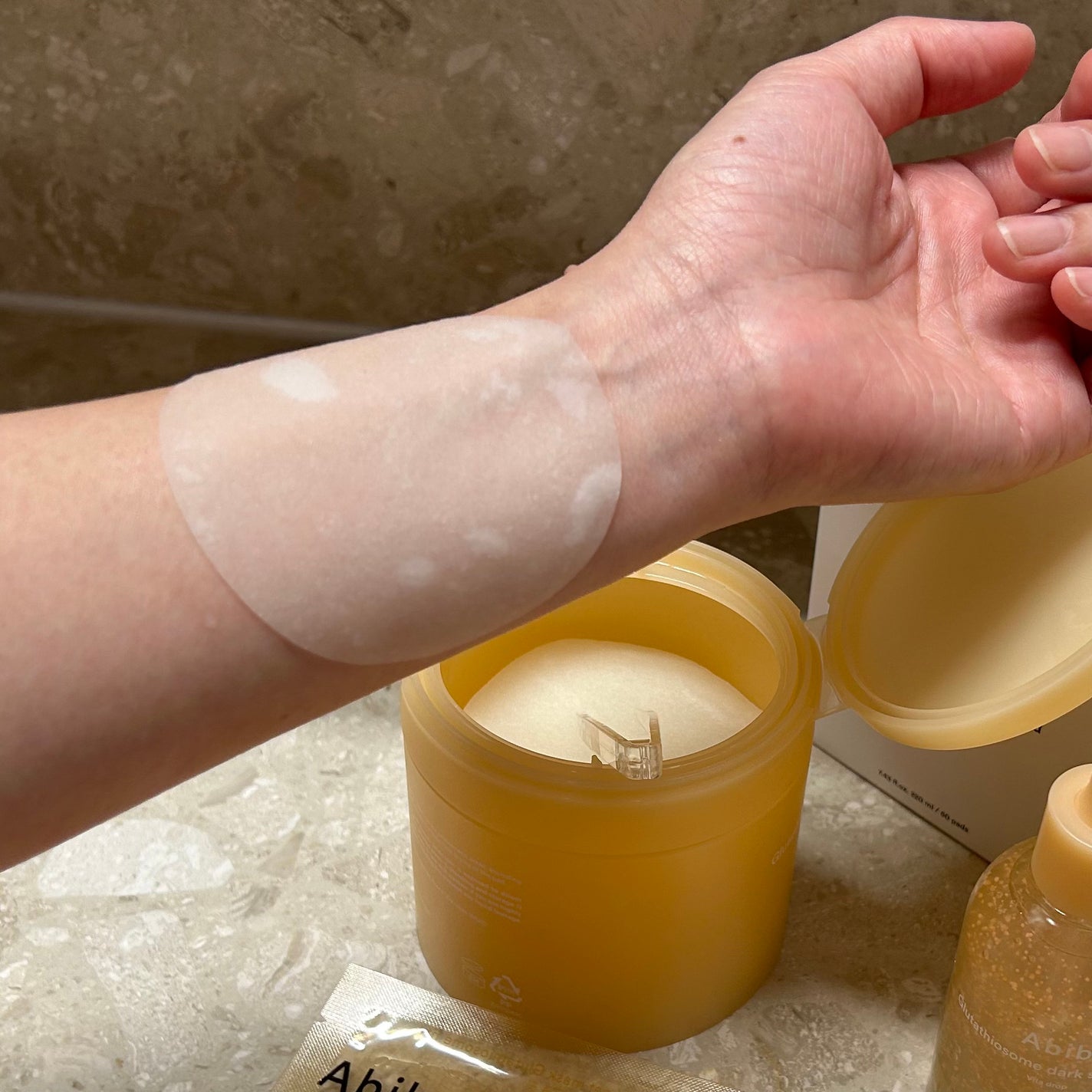 アビブ グルタチオンソームダークスポットセラムビタドロップ/Abib /美容液を使ったクチコミ(6枚目)