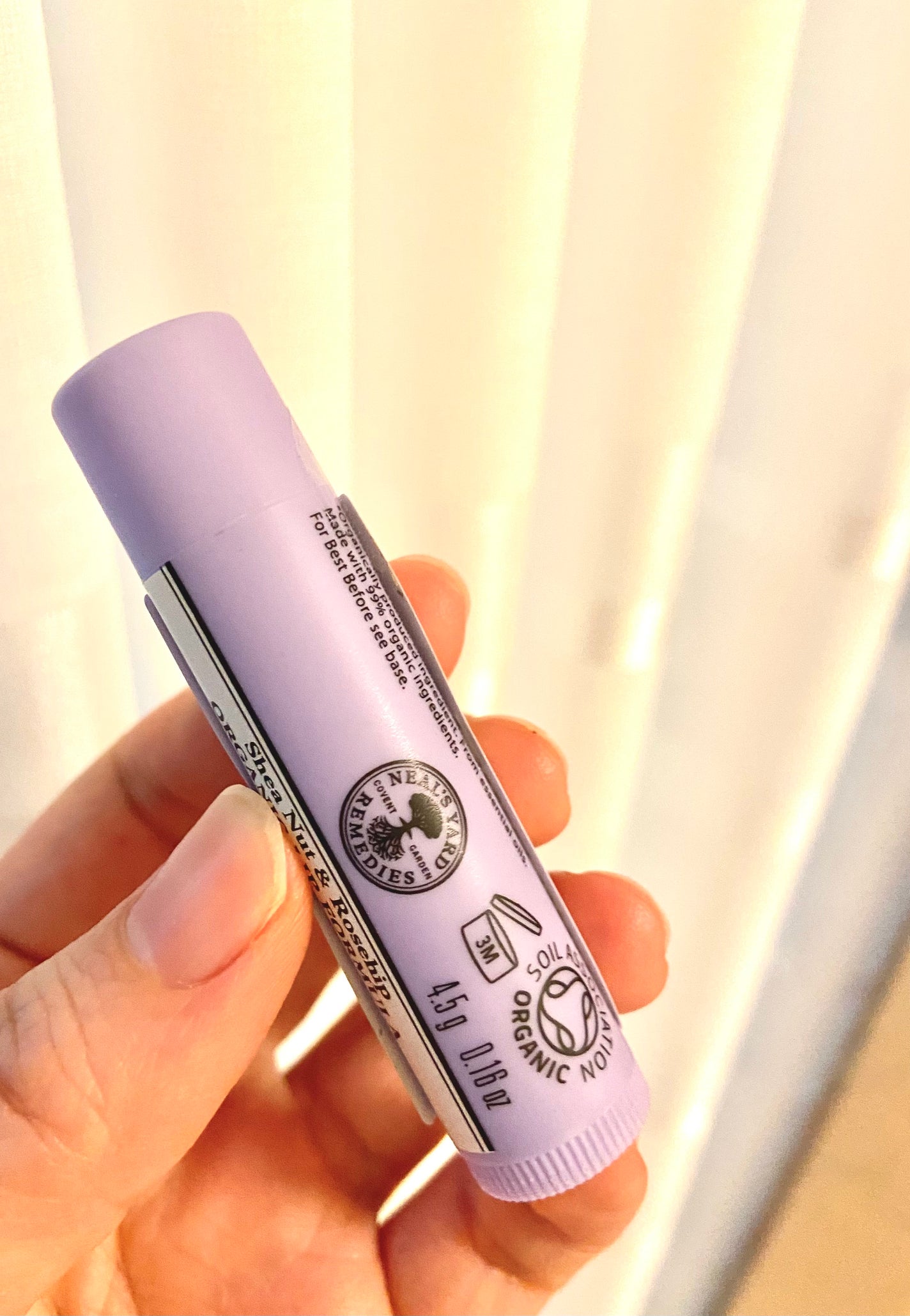 ローズヒップ&シアバターリップバーム/ニールズヤード レメディーズ/リップバームを使ったクチコミ(1枚目)