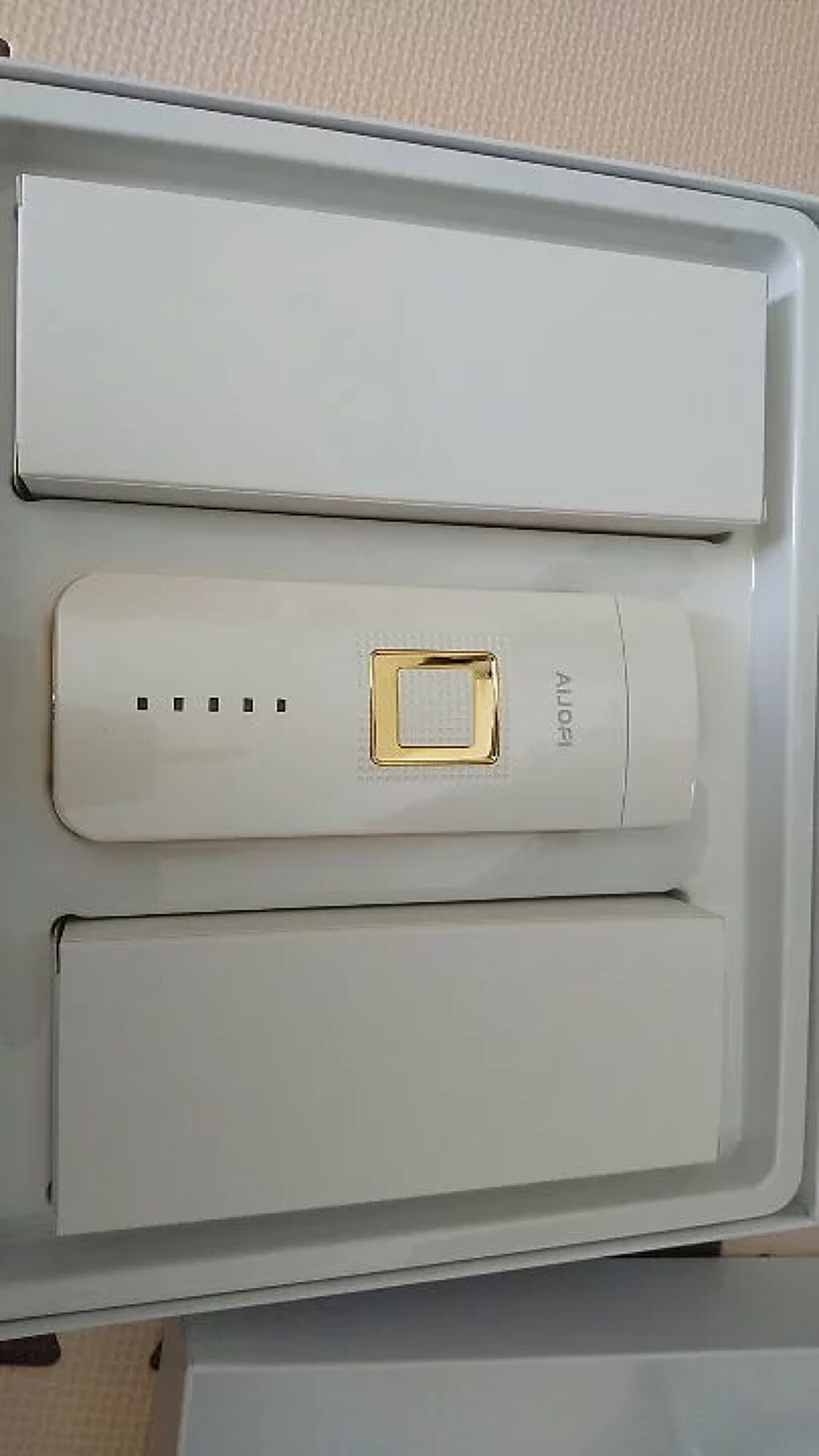 Sarlisi 脱毛器 冷感 家庭用のクチコミ「半信半疑ンで購入しました。
家族で使って1ヶ月弱ですが効果が出やすい所は1回〜2回の照射で .....」（2枚目）