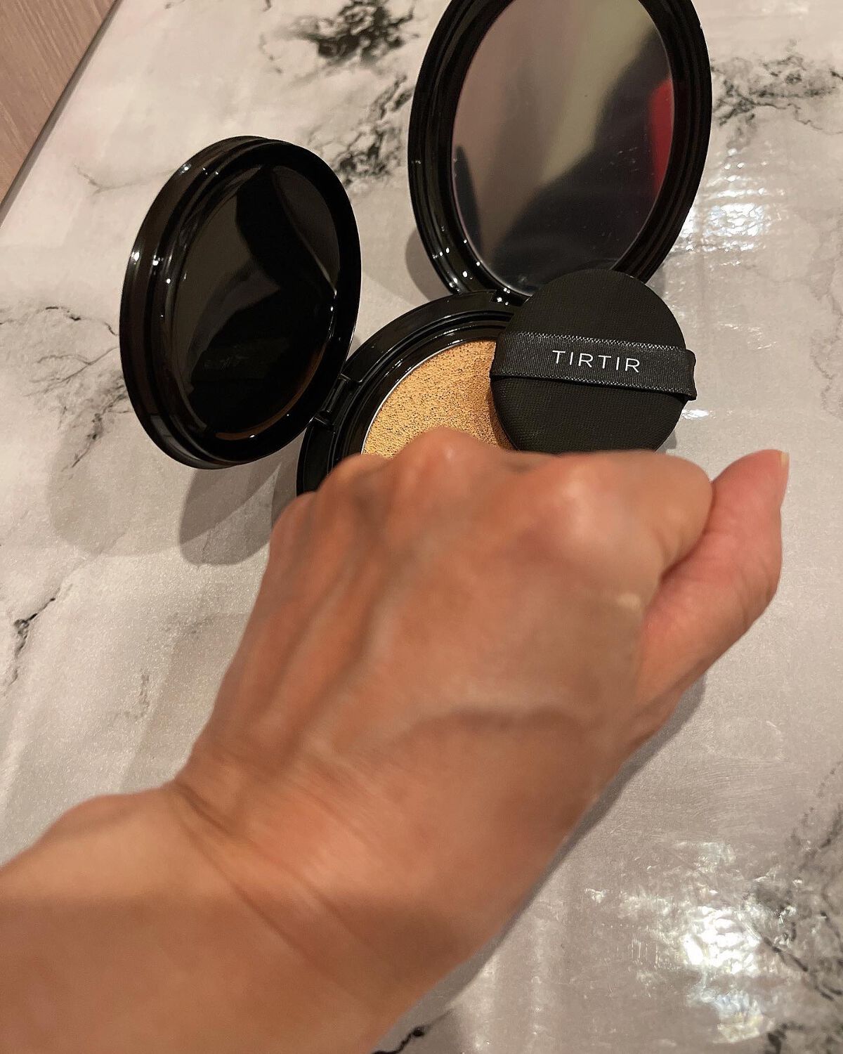 マスクフィットクッション/TIRTIR(ティルティル)/クッションファンデーションを使ったクチコミ(4枚目)