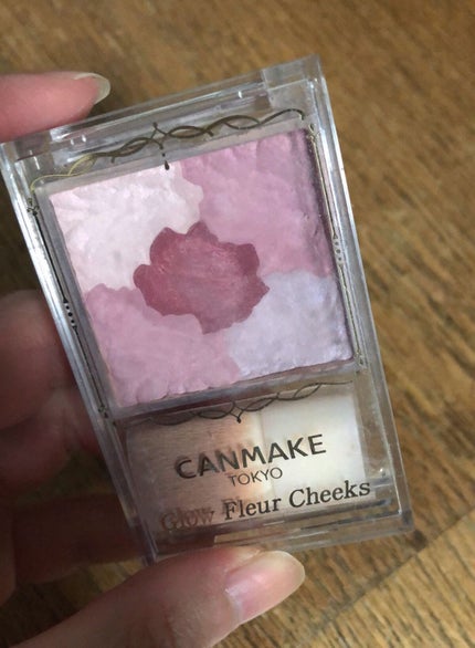 グロウフルールチークス/キャンメイク/パウダーチークを使ったクチコミ(1枚目)