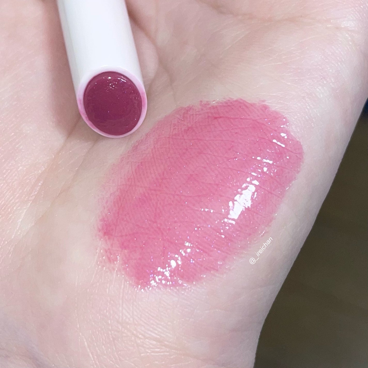 メルティングキャンディーバーム/dasique/口紅を使ったクチコミ(3枚目)