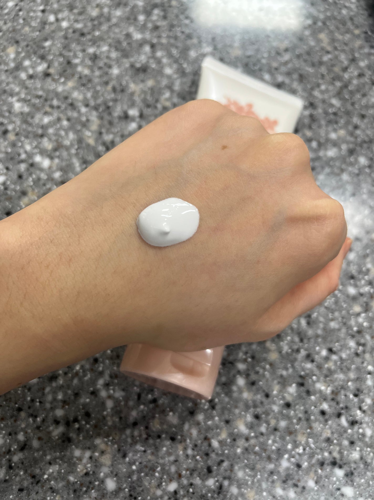 シークレットソルーションウェディングドレスピュアクリーム/It's skin/フェイスクリームを使ったクチコミ(2枚目)