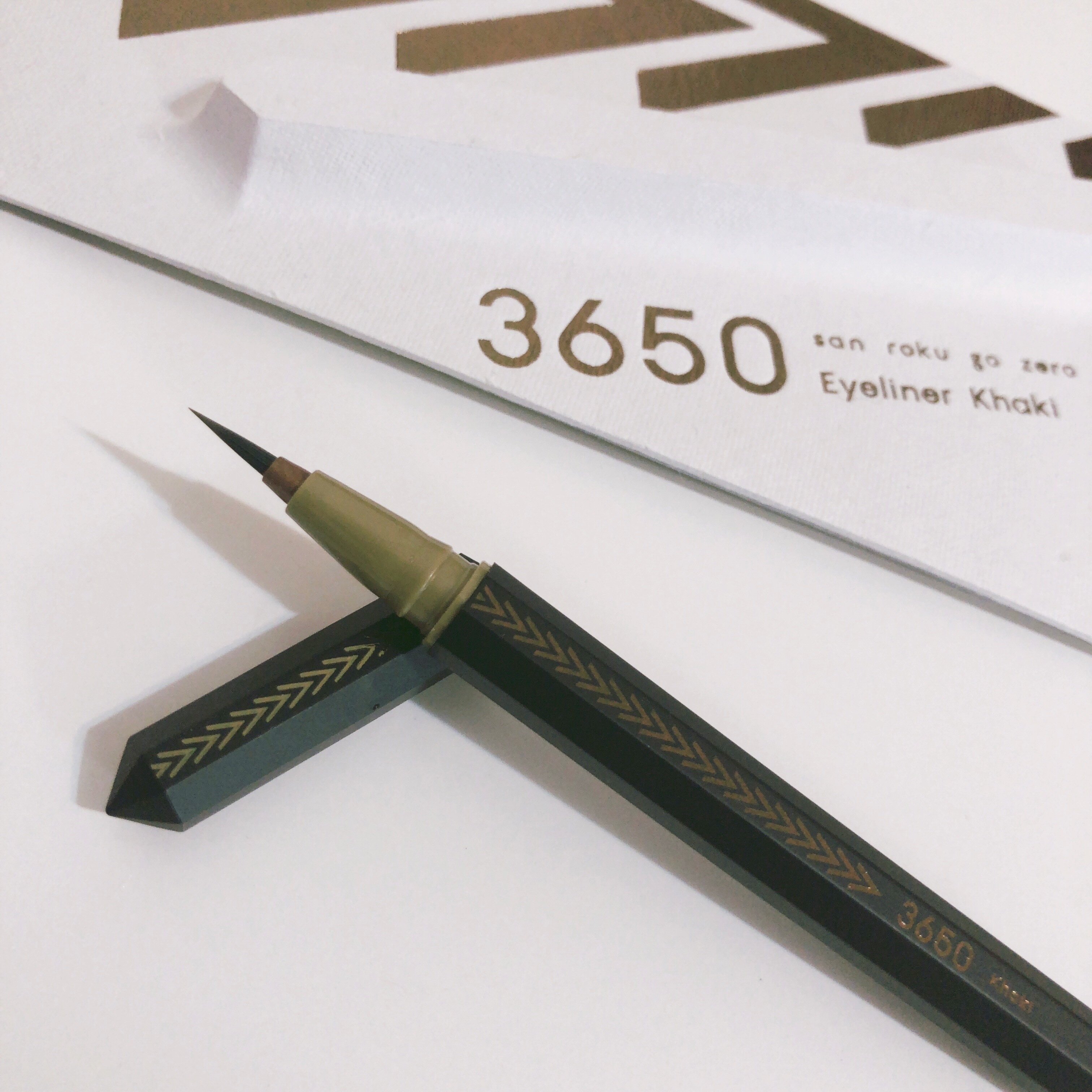 リキッドアイライナー  カーキ(Khaki)/3650/リキッドアイライナーを使ったクチコミ（1枚目）