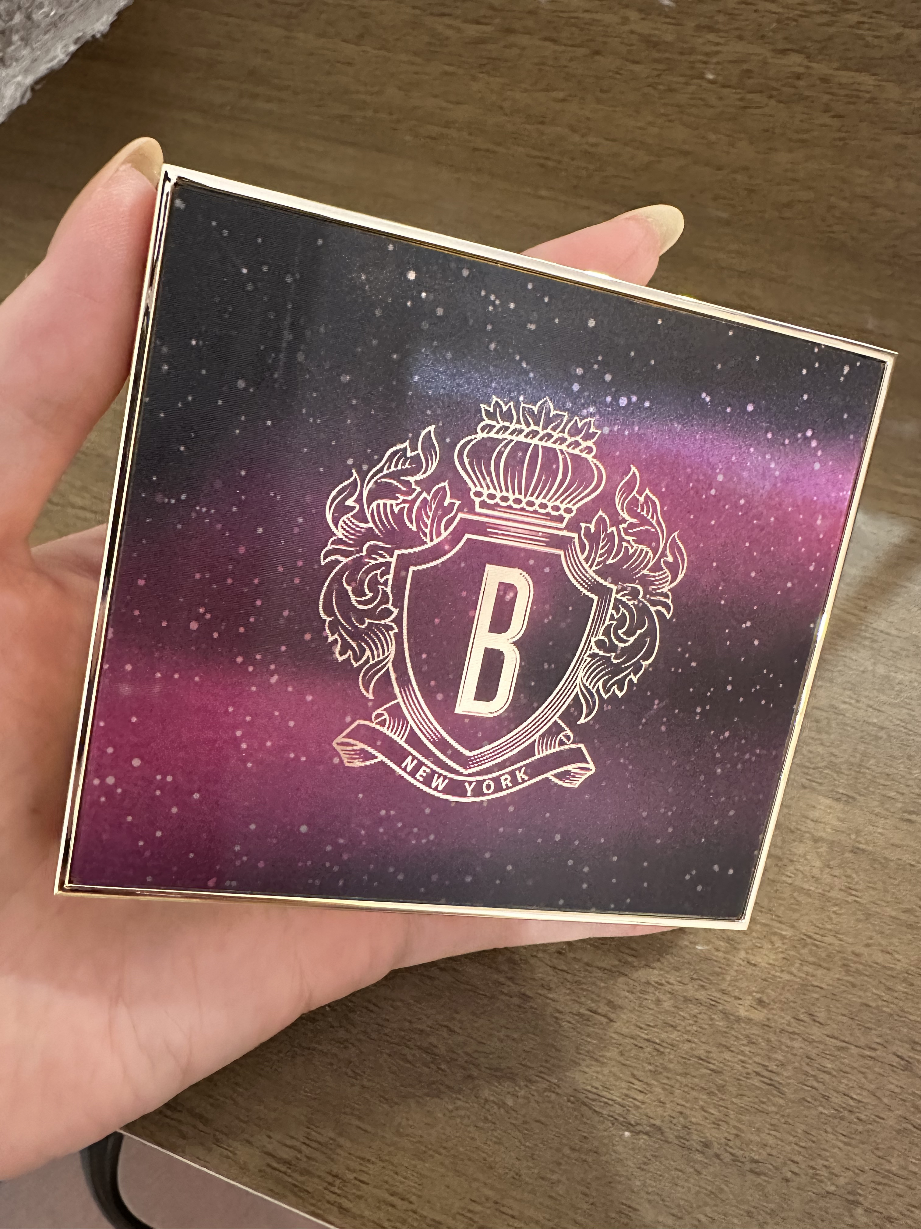 リュクス アイシャドウ クォード グロウ ウィズ ラブ コレクション スタークロスド リュクス アイシャドウ クォード/BOBBI BROWN/アイシャドウパレットを使ったクチコミ（1枚目）