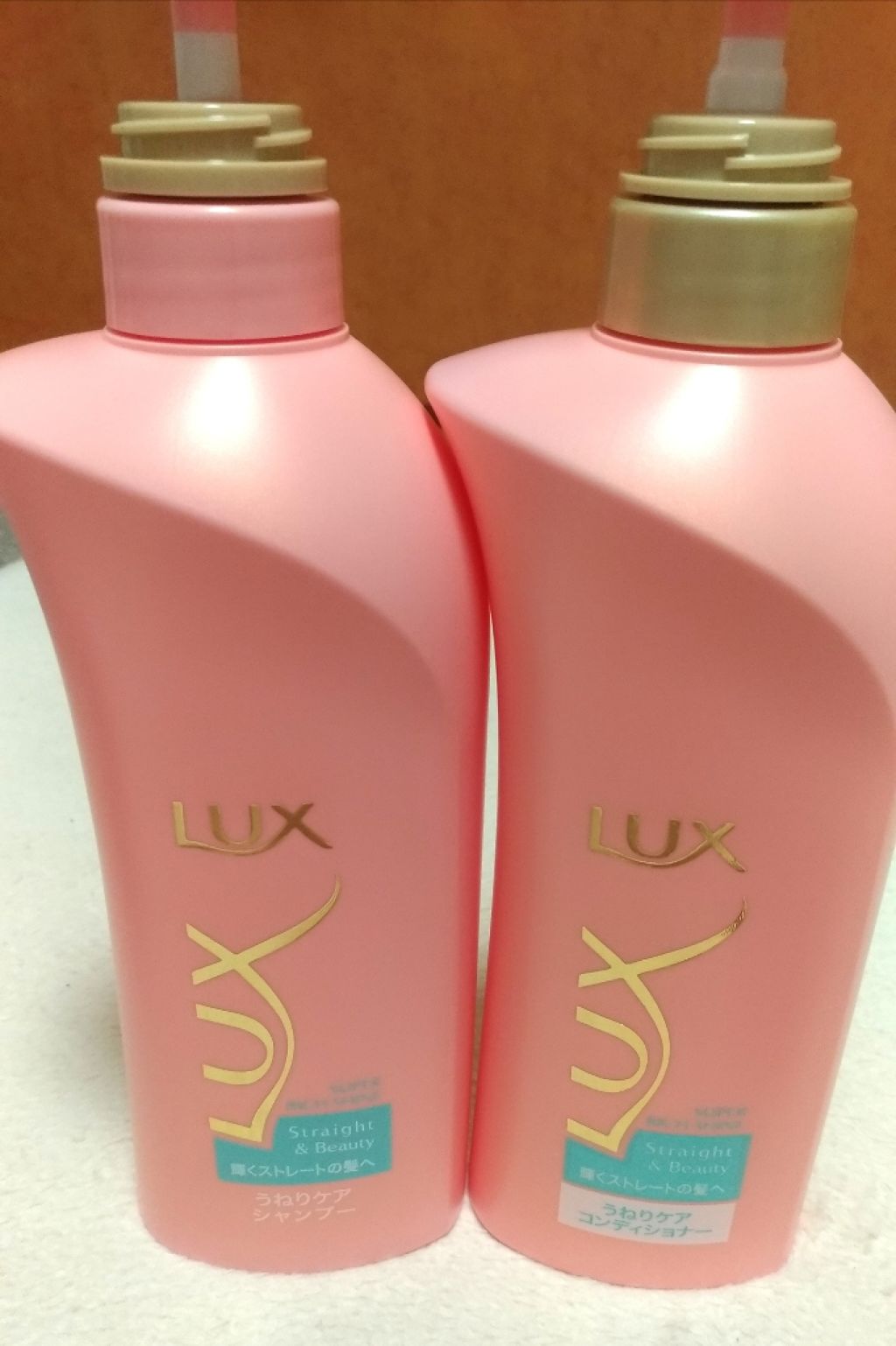 スーパーリッチシャイン ストレート＆ビューティー うねりケアシャンプー／コンディショナー/LUX/市販シャンプーを使ったクチコミ（2枚目）