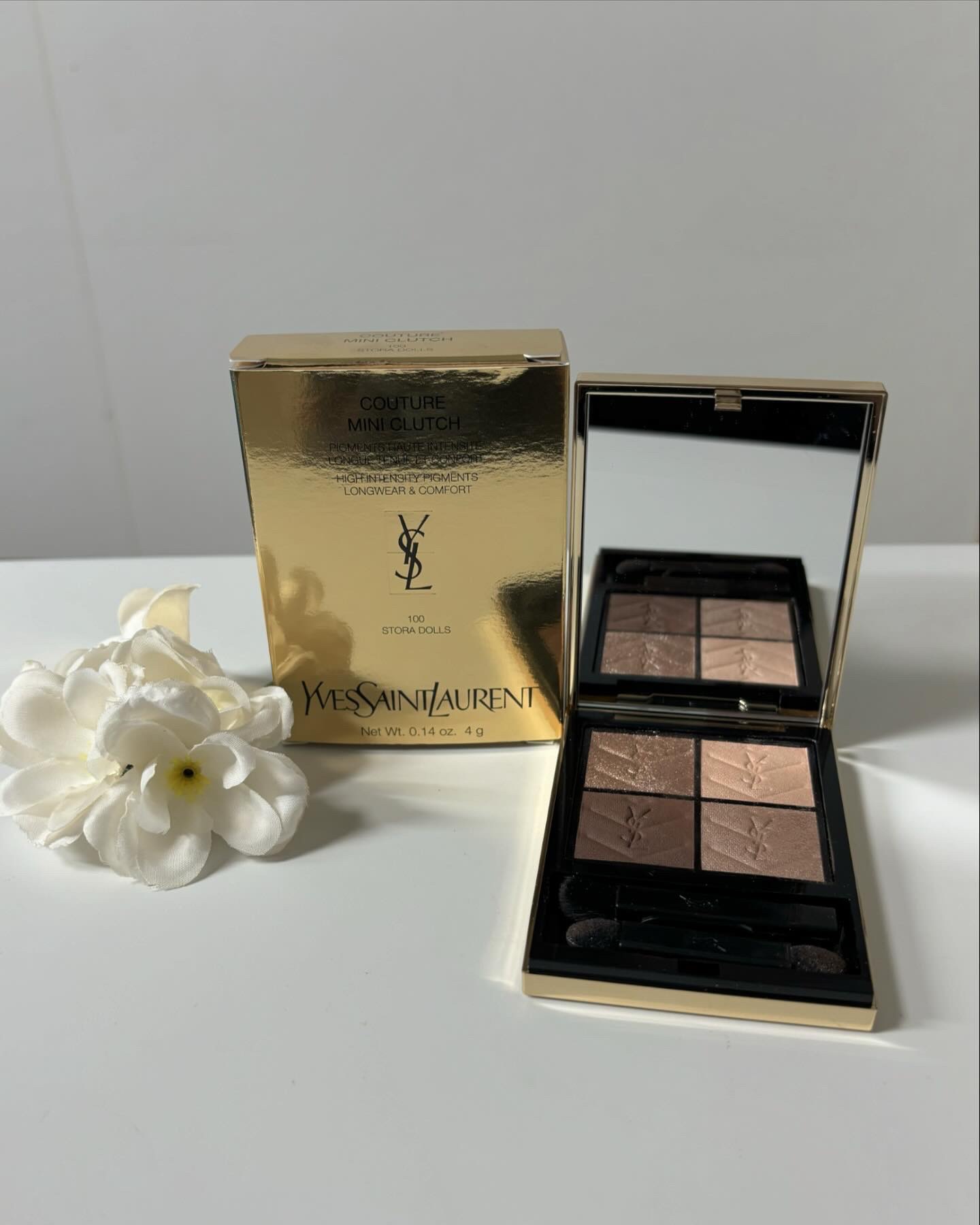 クチュール ミニ クラッチ #100 ストラ ドールズ/YVES SAINT LAURENT BEAUTE/アイシャドウパレットを使ったクチコミ（1枚目）