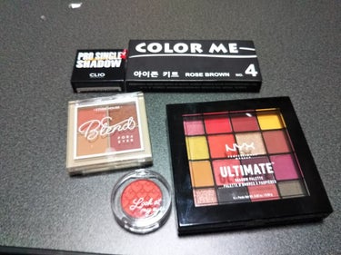 大阪でアイシャドウ買ってしまった。こんなにも、、、
Color meはいつなくなるか分からないから ストックとして買いまして。
他のアイシャドウは可愛すぎて惚れました！

またレビューしていくので待って