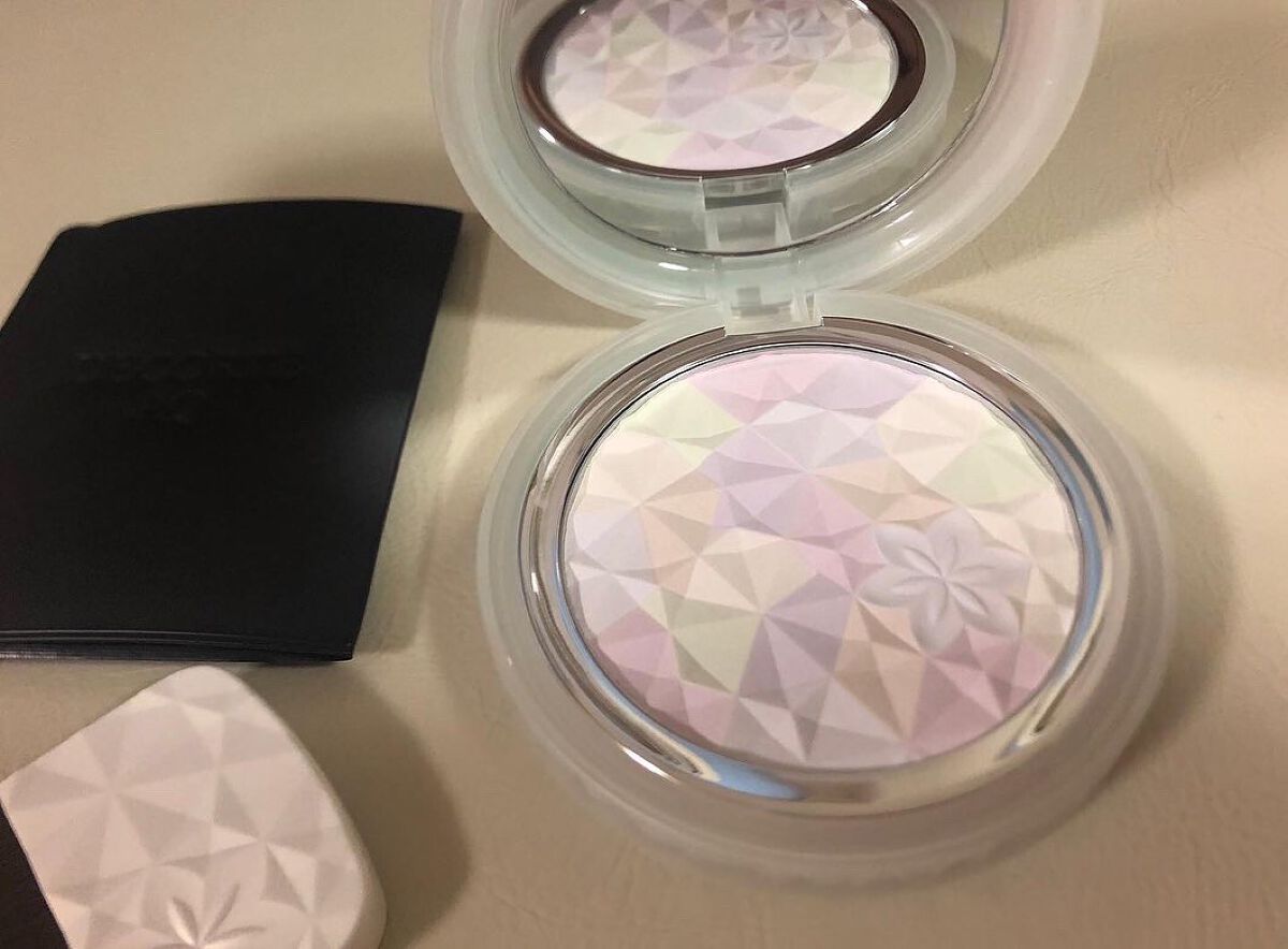 ＡＱ　オーラ リフレクター/DECORTÉ/プレストパウダーを使ったクチコミ（1枚目）