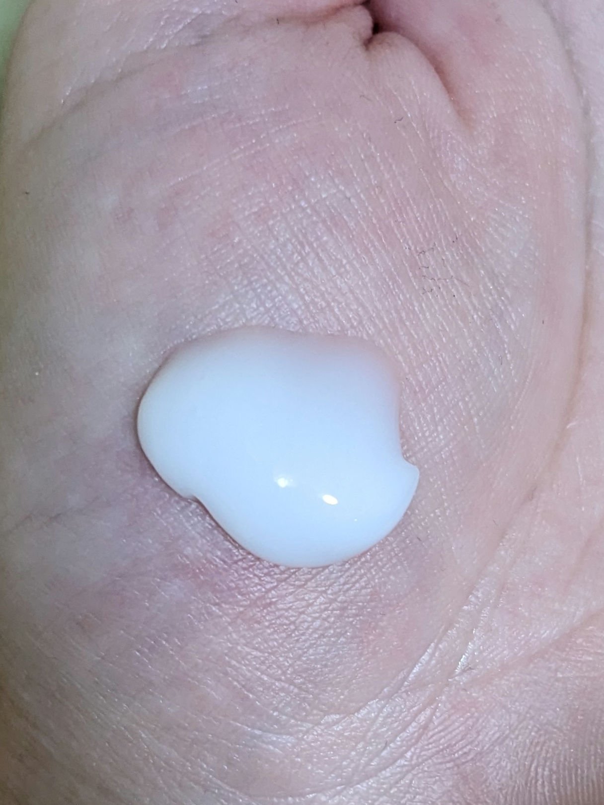 エッセンスインヘアミルク/オルビス/ヘアミルクを使ったクチコミ（2枚目）