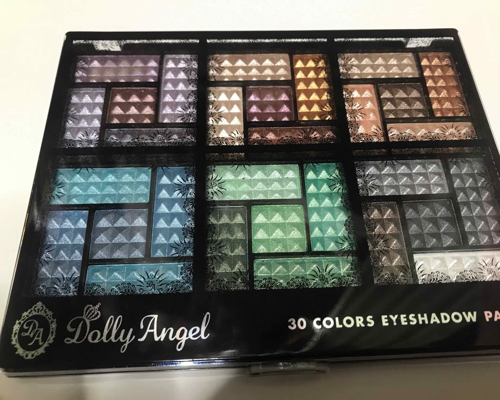 30COLORSEYESHADOWPALETTE/Dolly Angel/アイシャドウパレットを使ったクチコミ(1枚目)