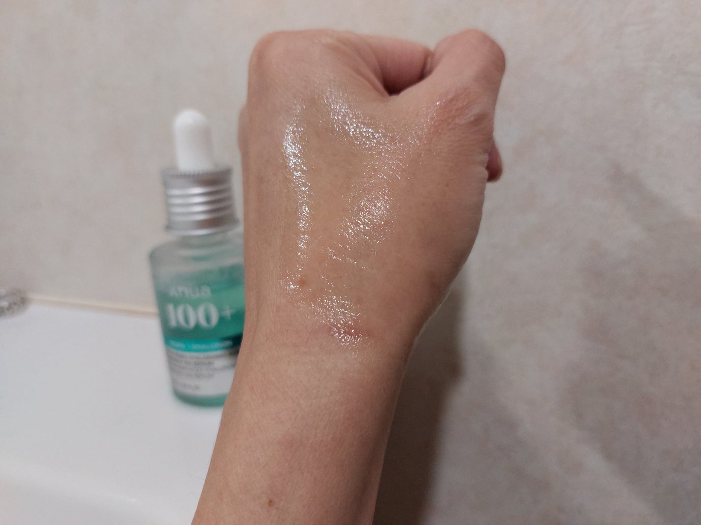 PDRNヒアルロン酸カプセル100セラム/Anua/美容液を使ったクチコミ(4枚目)