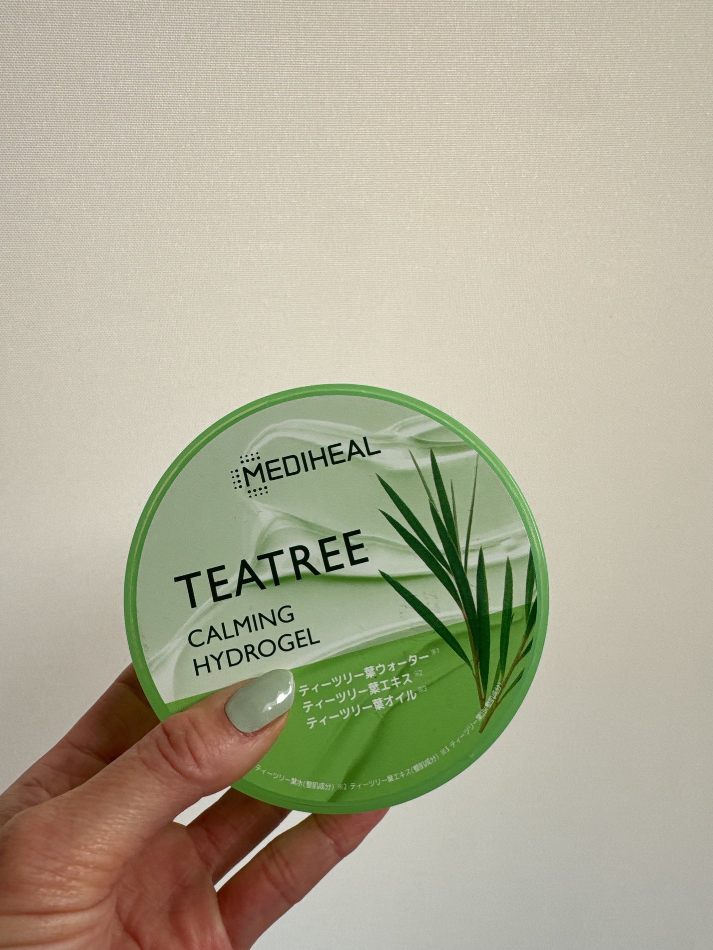 ティーツリーカーミングハイドロジェル/MEDIHEAL/ボディローションを使ったクチコミ(1枚目)