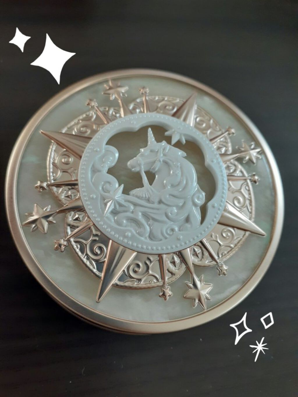 ユニコーンシリーズ チークブラッシュ #カフェラテ/FlowerKnows/パウダーチークを使ったクチコミ（1枚目）