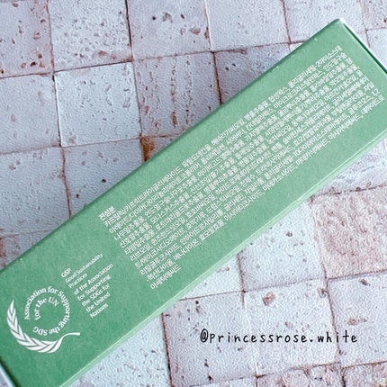 シカスージングスティック/TAGA/フェイスバームを使ったクチコミ(3枚目)