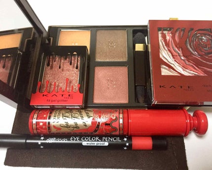 フィットジェルグリッター/KATE/ジェル・クリームアイシャドウを使ったクチコミ(1枚目)