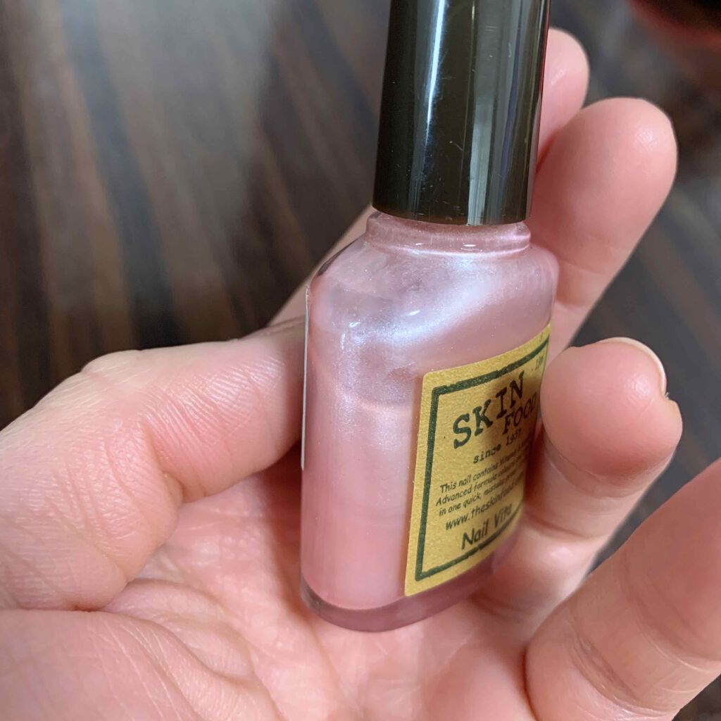 ネイルビタ アルファ/SKINFOOD/マニキュアを使ったクチコミ（2枚目）