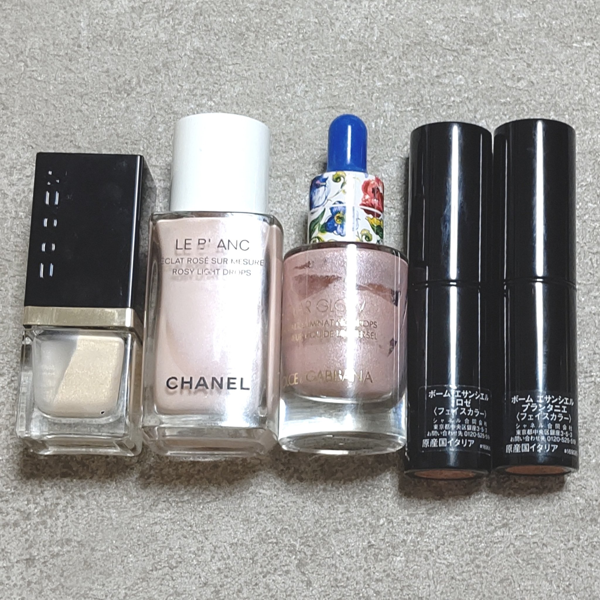 ボーム エサンシエル プランタニエ(限定)/CHANEL/スティックハイライトを使ったクチコミ（1枚目）