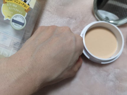 フェイスパウダー ハイカバー  白肌オークル/クリアラスト/プレストパウダーを使ったクチコミ(4枚目)