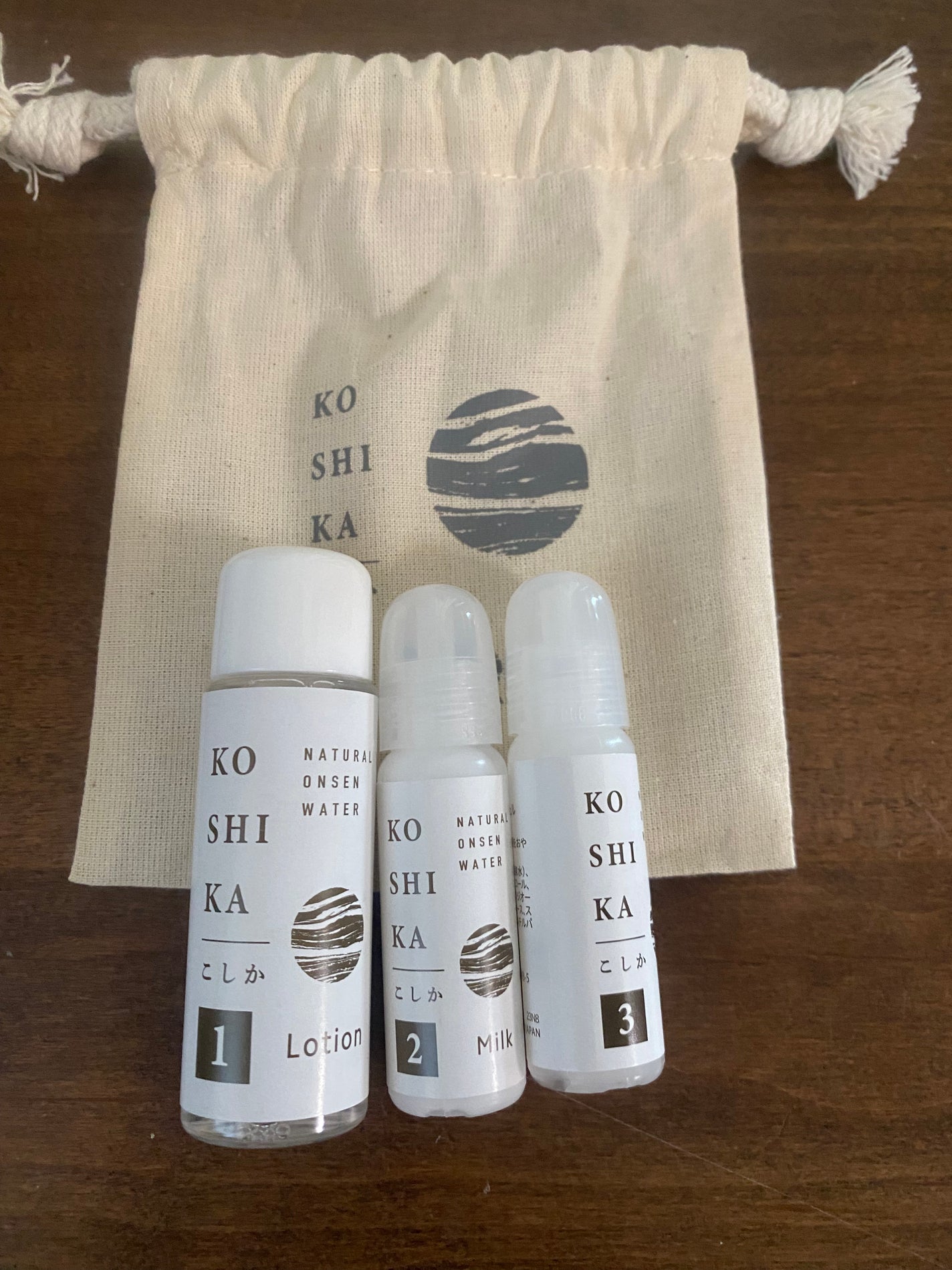 うーちんまる on LIPS 「【使った商品】こしか【商品の特徴】温泉水を使った化粧水です。【..」(1枚目)