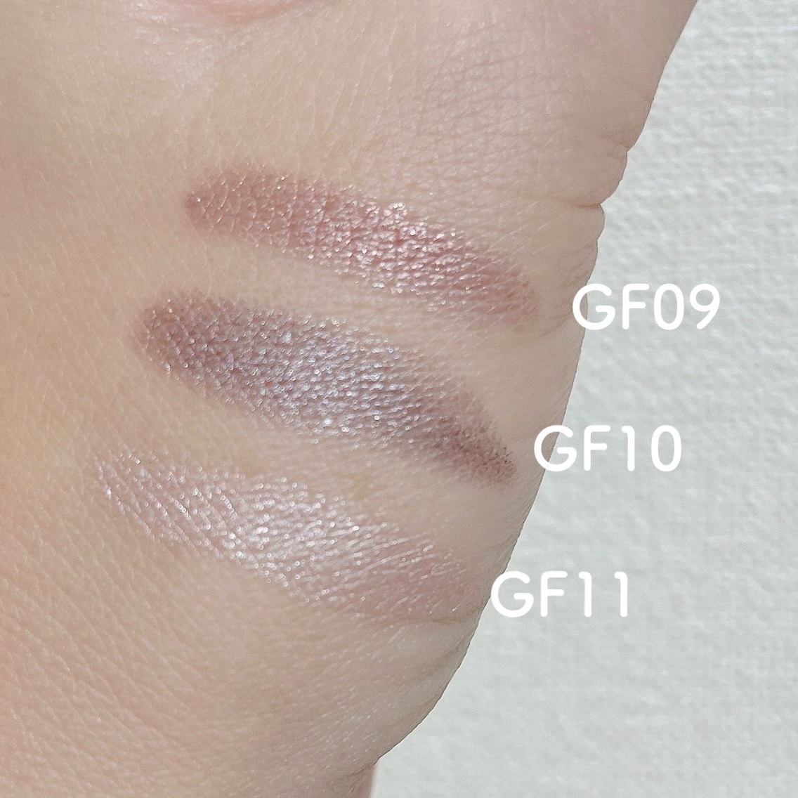 グリームオンフィットシャドウ/excel/スティックアイシャドウを使ったクチコミ（2枚目）