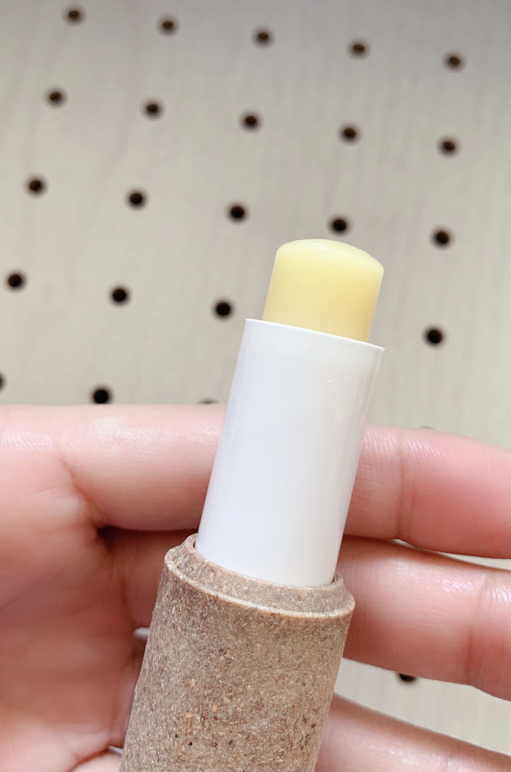 オーガニック リップバーム エルダーベリーの香り/クナイプ/リップケアを使ったクチコミ（2枚目）