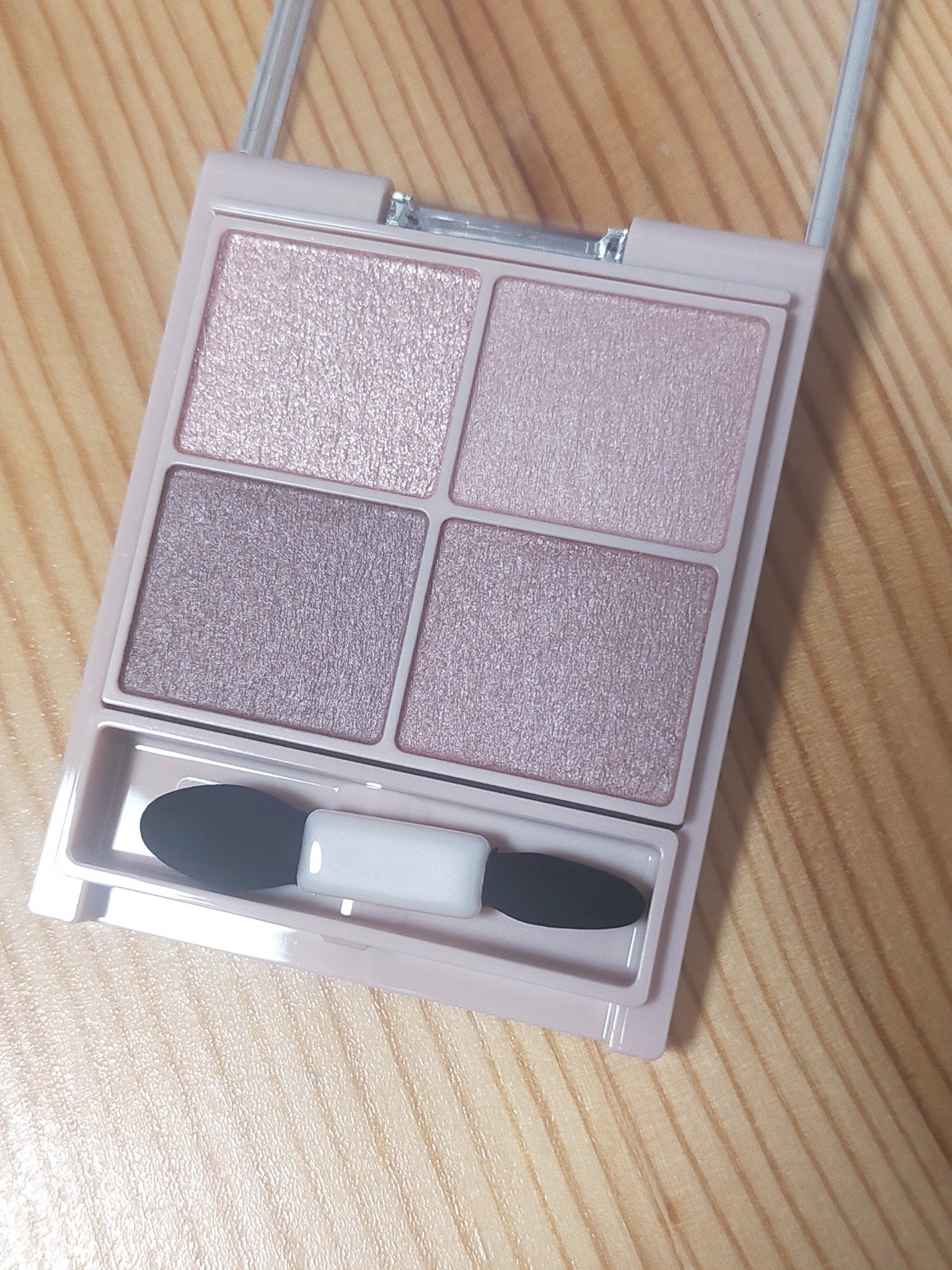 シルキースフレアイズ（マットタイプ）/キャンメイク/アイシャドウパレットを使ったクチコミ（2枚目）