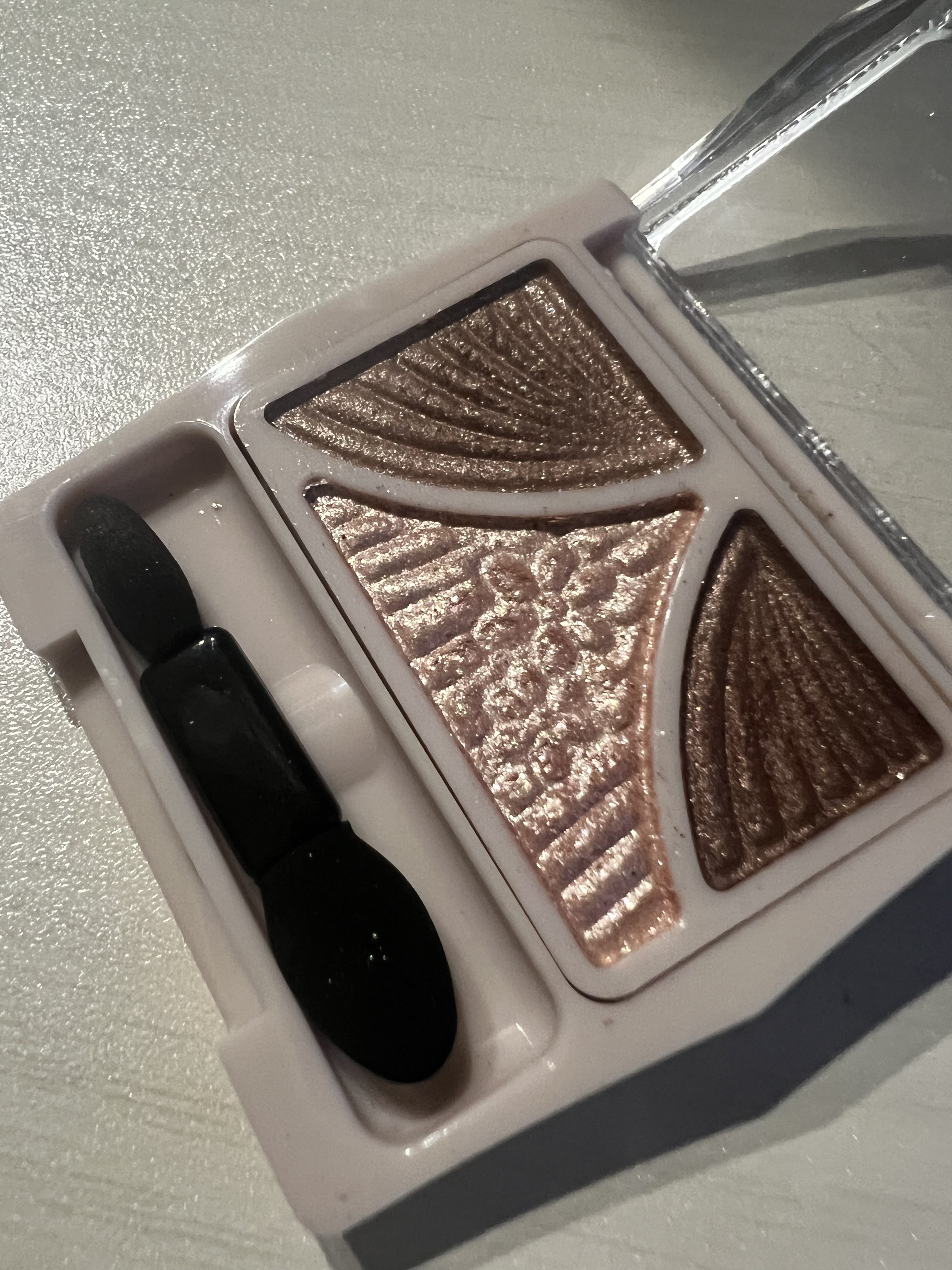 ジューシーピュアアイズ 11 ストロベリーココア/キャンメイク/アイシャドウパレットを使ったクチコミ（2枚目）