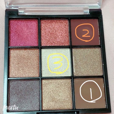 UR GLAM　BLOOMING EYE COLOR PALETTE/U R GLAM/アイシャドウパレットを使ったクチコミ（4枚目）