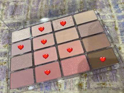 れい on LIPS 「購入品レビュー✨WAKEMAKENEWソフトブラーリングアイパ..」(8枚目)