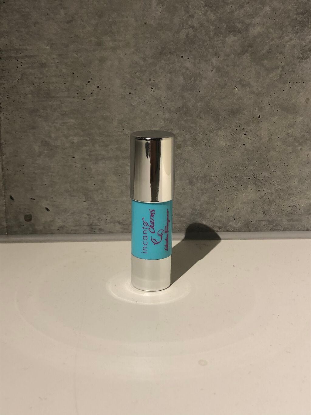 インカント チャーム フレグランス スティック/サルヴァトーレ フェラガモ/香水(レディース)を使ったクチコミ(1枚目)