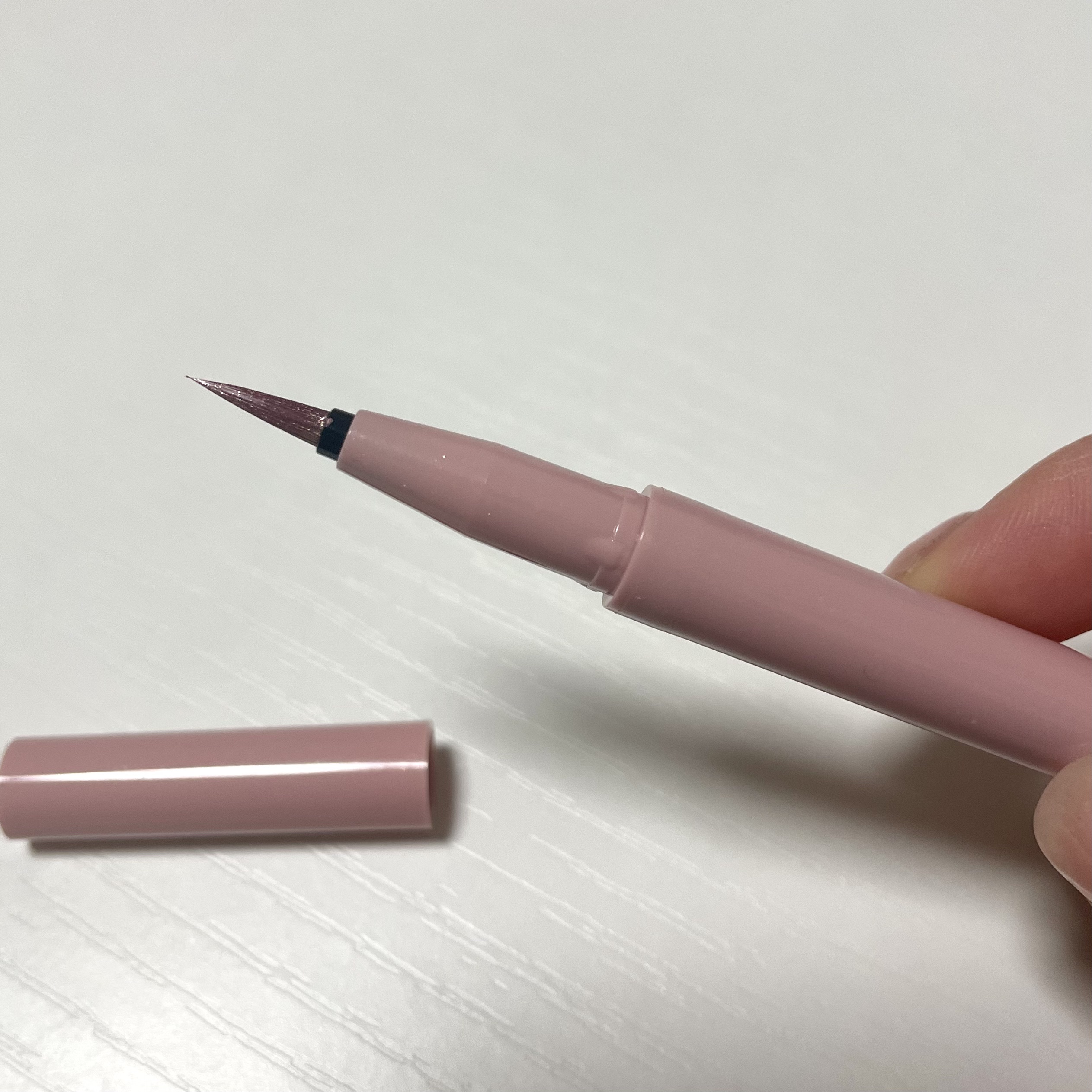 BLEND BERRY プレイフル リキッドアイライナーのクチコミ「色んな使い方ができて優秀すぎる😭

最初はどーやって使うの？！と思っていましたが
買って大正解.....」（3枚目）