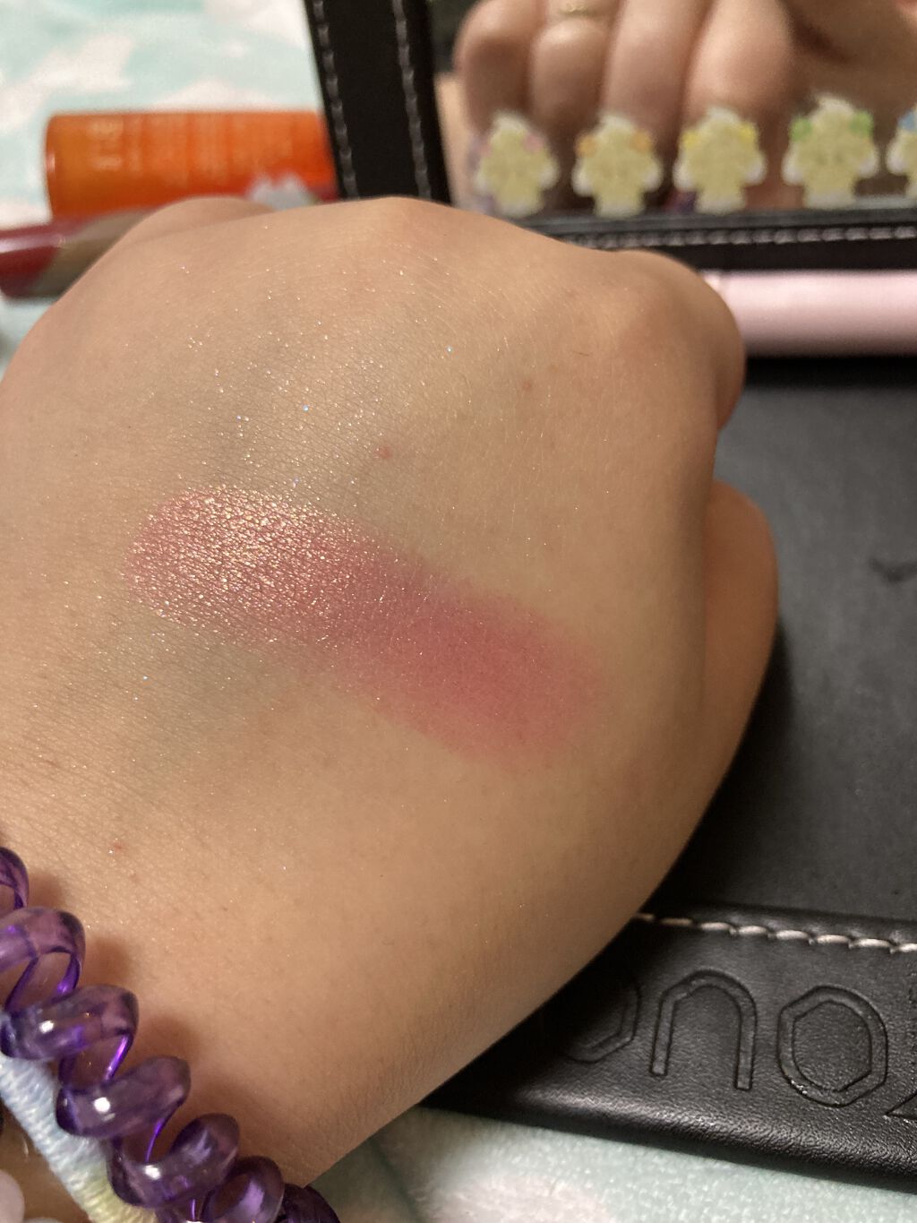 ルックアット マイアイズ RD301 ピンクレッド/ETUDE/単色アイシャドウを使ったクチコミ（3枚目）