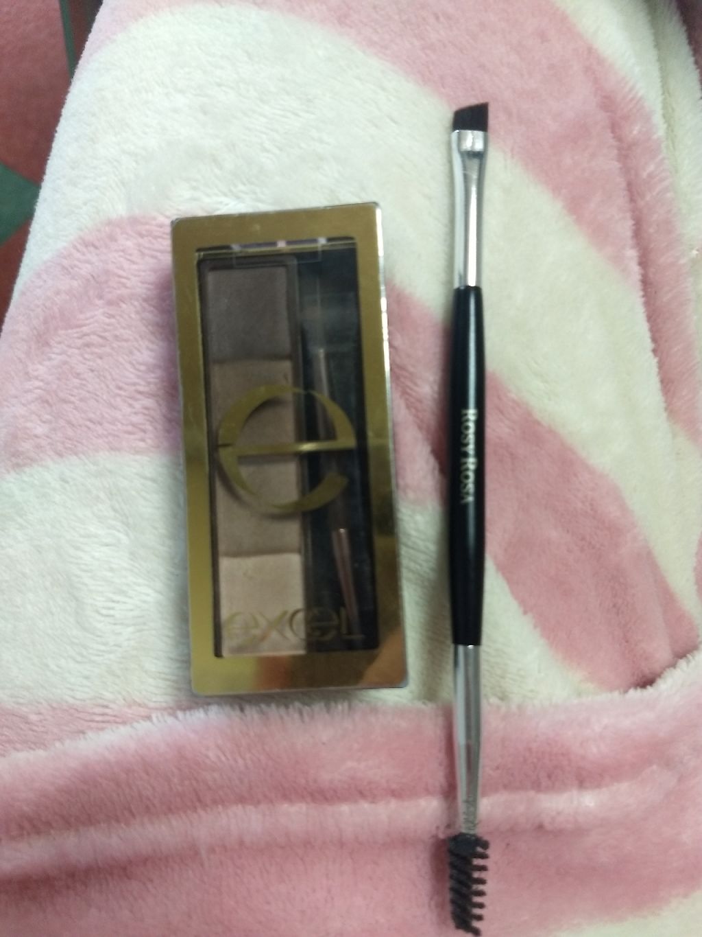 ダブルエンドアイブロウブラシ スクリュータイプ/ロージーローザ/メイクブラシを使ったクチコミ（1枚目）