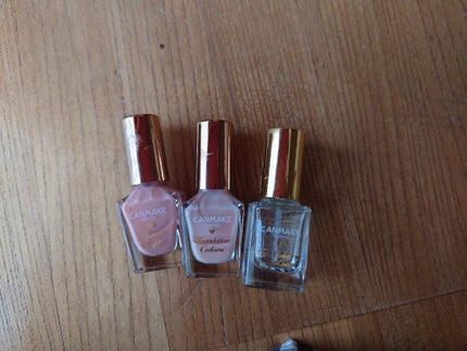 ジェルボリュームトップコート/キャンメイク/ネイルトップコートを使ったクチコミ(2枚目)