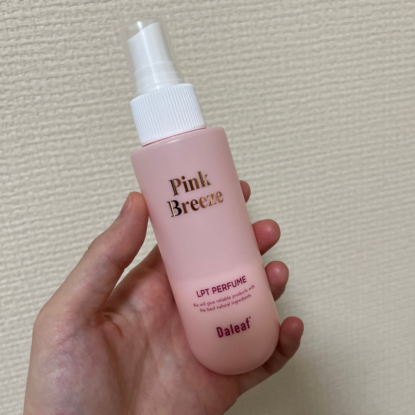パフュームヘアパックインミスト Pink Breeze/Daleaf/アウトバストリートメントを使ったクチコミ(1枚目)