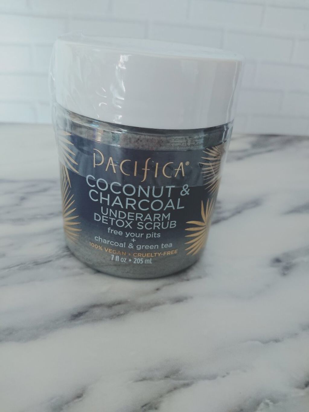 パシフィカスキンケア ココナッツ＆チャコール脇用デトックススクラブ