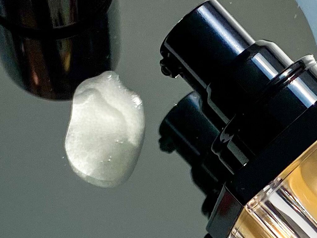 ピュアショット ナイト リチャージセラム/YVES SAINT LAURENT BEAUTE/美容液を使ったクチコミ(4枚目)