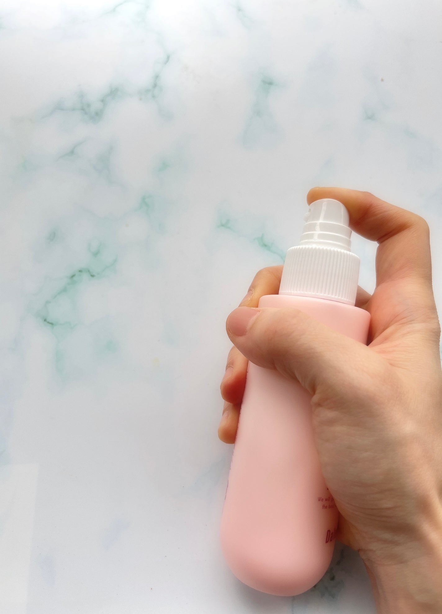 パフュームヘアパックインミスト Pink Breeze/Daleaf/アウトバストリートメントを使ったクチコミ(3枚目)