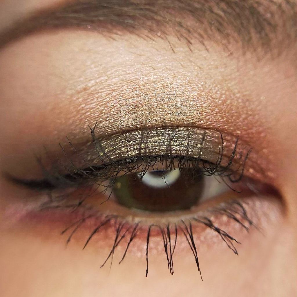 エトワルローズ 4色アイシャドウ/Étoile Rose/アイシャドウパレットを使ったクチコミ（3枚目）