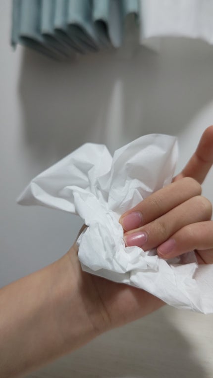 coral_lips_ymhs on LIPS 「#冬の新作コスメレビュー#このツヤリップ逸材です#はじめての投..」(4枚目)