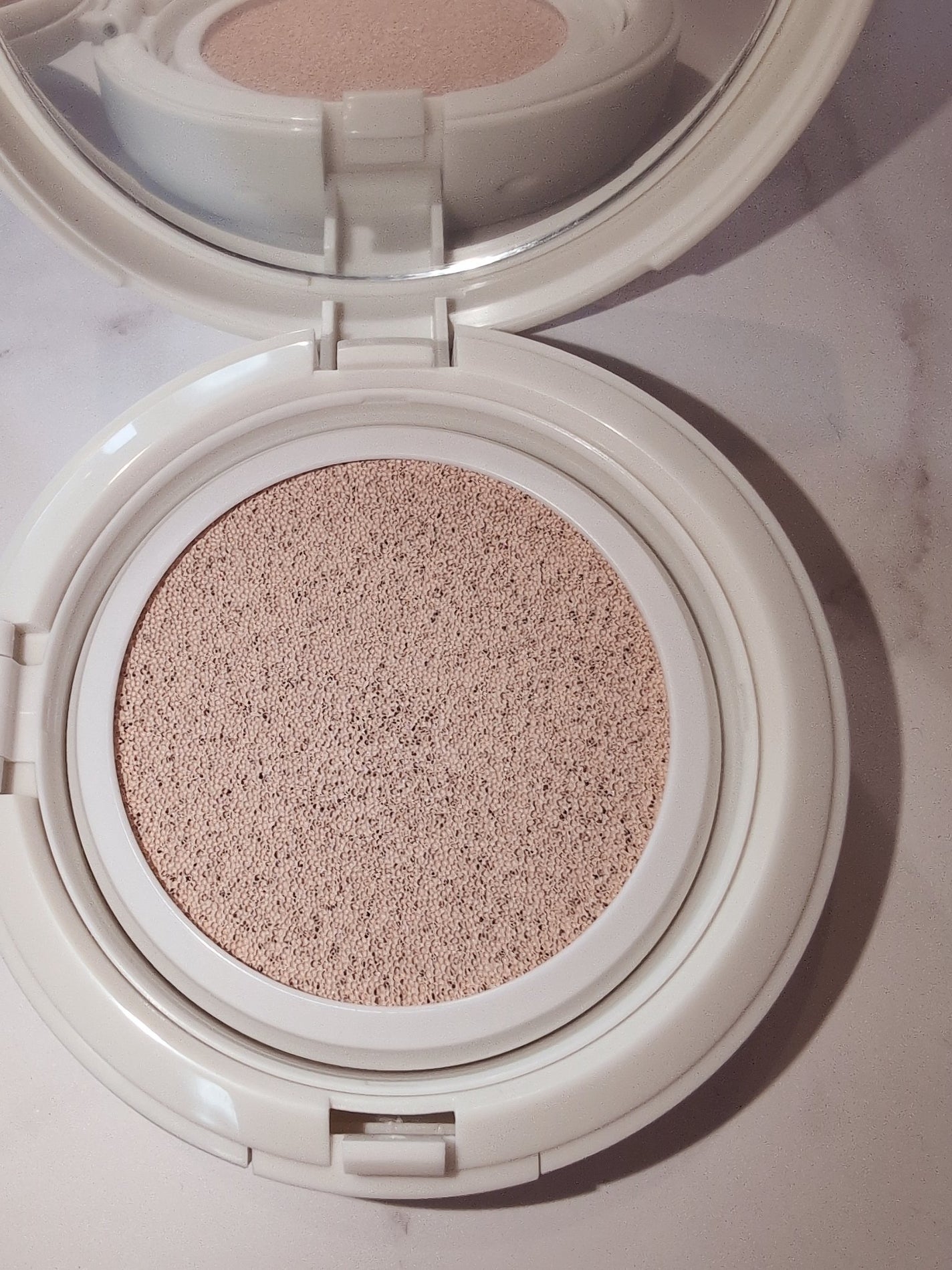 モイスチャーフィットクッション/hadaha/クッションファンデーションを使ったクチコミ(5枚目)