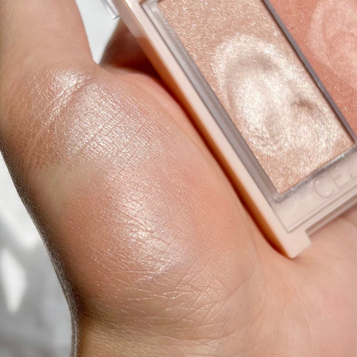 フェイスグロウカラー/CEZANNE/クリームハイライトを使ったクチコミ(5枚目)