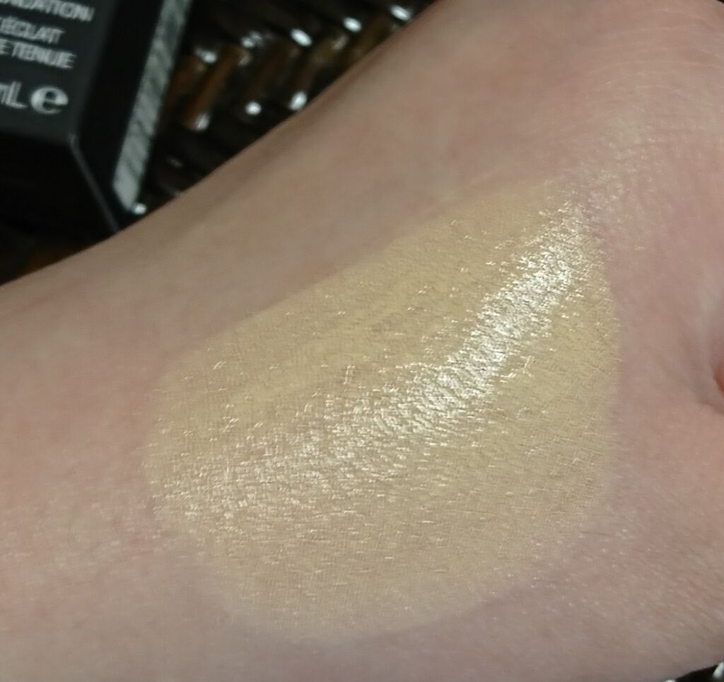 ナチュラルラディアント ロングウェアファンデーション/NARS/リキッドファンデーションを使ったクチコミ（2枚目）