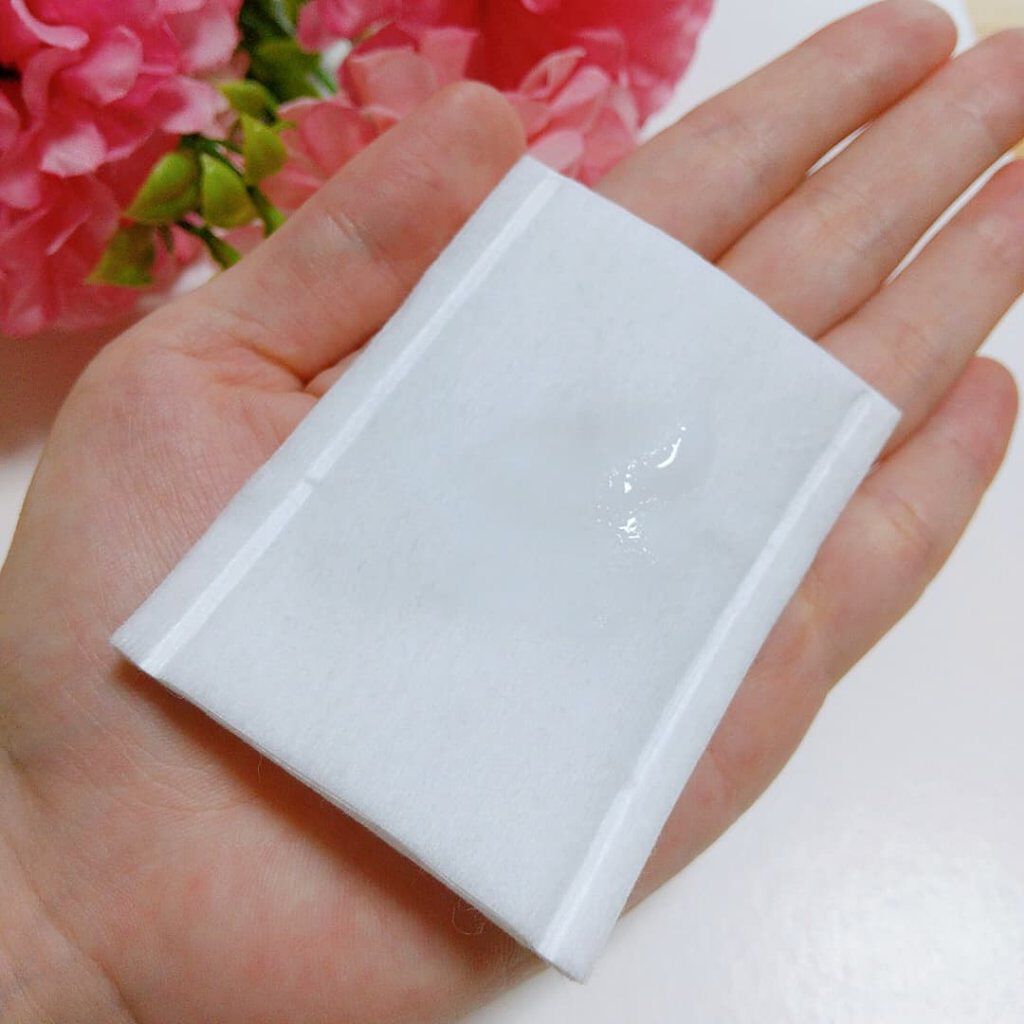 さくら on LIPS 「化粧水をムダなく使える5枚重ねパフ!「めくるコットン」を使って..」(2枚目)