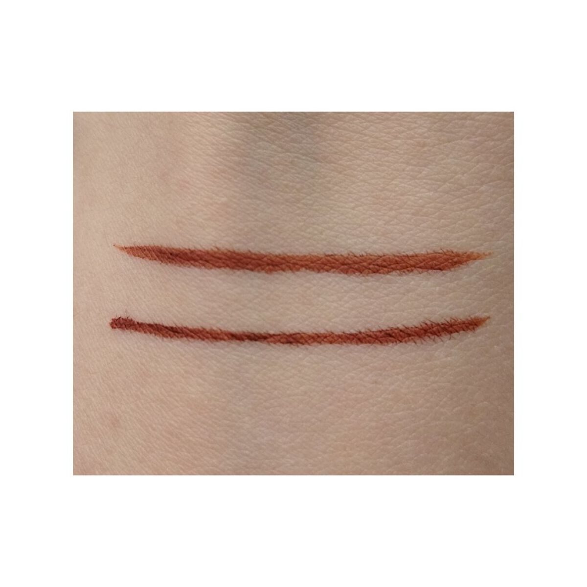 EYE OPENING LINER LIGHT BROWN/UZU BY FLOWFUSHI/リキッドアイライナーを使ったクチコミ（3枚目）