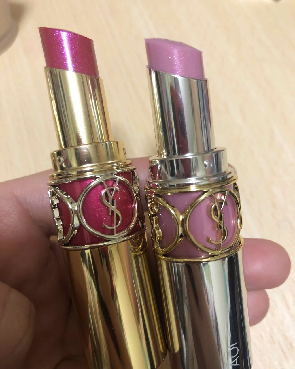 ルージュ ヴォリュプテ シャイン/YVES SAINT LAURENT BEAUTE/口紅を使ったクチコミ（2枚目）