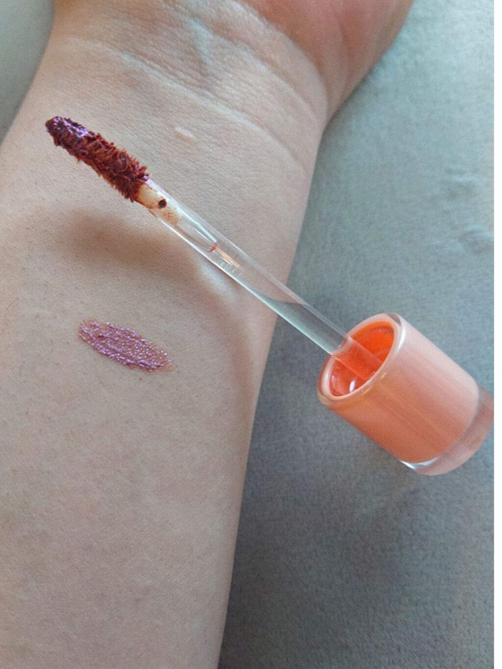 クリスタルホイップス ロングウェアリング シマ—リング アイシャドウ クラブ キッド/Too Faced/リキッドアイシャドウを使ったクチコミ（2枚目）