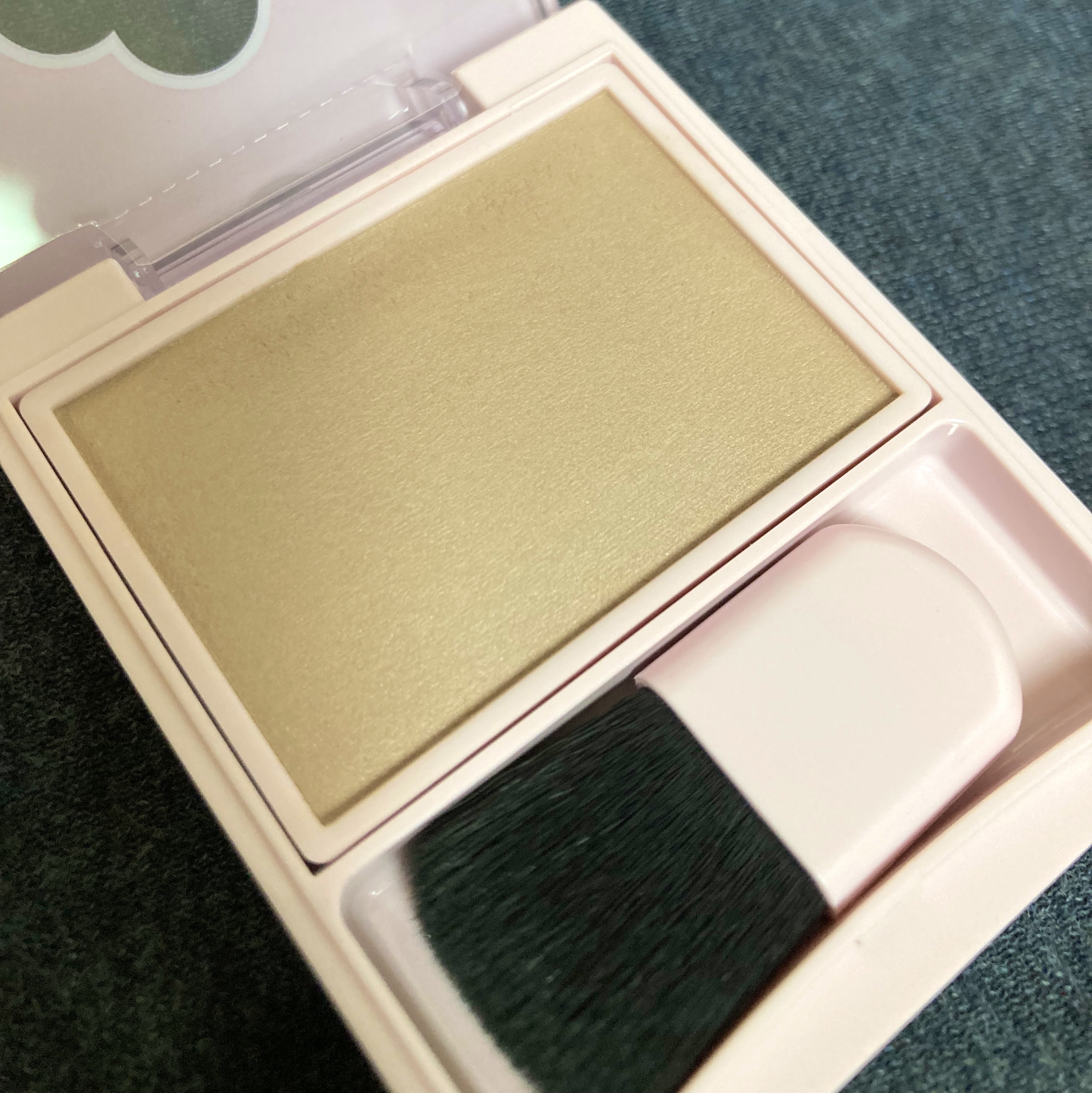 パウダーブラッシュ BR-01 モカブラウン/DAISY DOLL by MARY QUANT/パウダーチークを使ったクチコミ（2枚目）